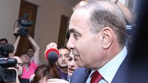 ԱԺ նախագահ. Մենք ոչ մեկին չենք հանձնում