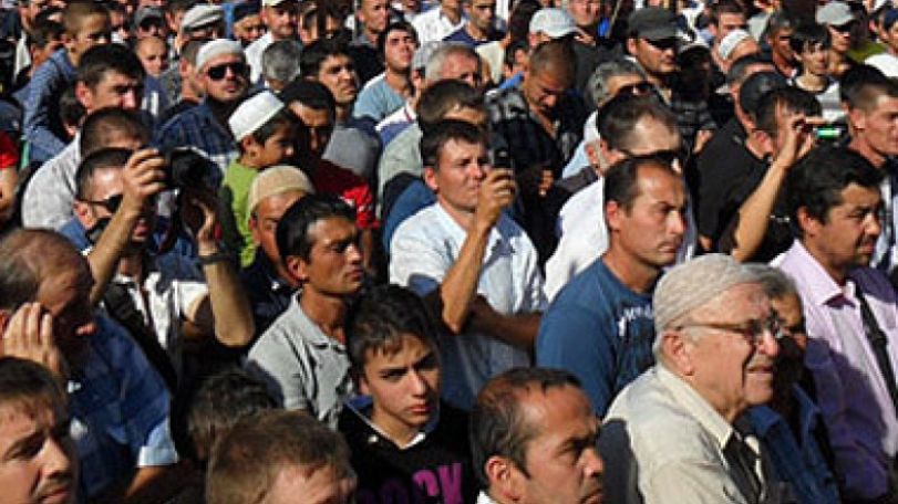 В Азербайджане исламисты провели очередные акции протеста у посольств Франции и США  
