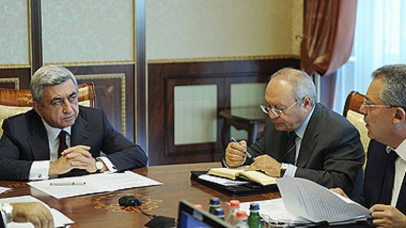 Президент Армении Серж Саргсян поручил увеличить число судей в стране 
