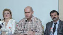 Министр образования Армении А. Ашотян решил усложнить жизнь директорам школ 