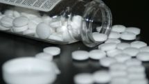 Armenian Health Minister orders to tighten control on drug market 