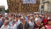 Hungarian expert: Hungarian people stand not by government but by gravestone of murdered Armenian soldier