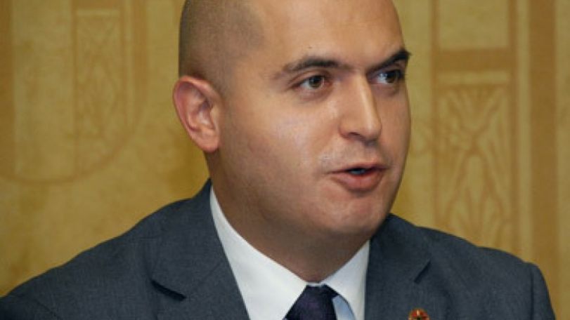 ԿԳՆ թեժ գիծն ավելի քիչ ահազանգեր է սկսել ստանալ