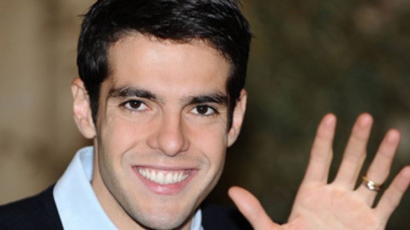 Manchester United consider Kaka loan deal from Real Madrid 