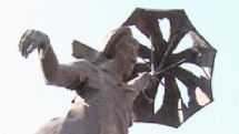 “Flight with an Umbrella”:  Bronze-made statue of Leonid Yengibaryan opened in Tsakhkadzor