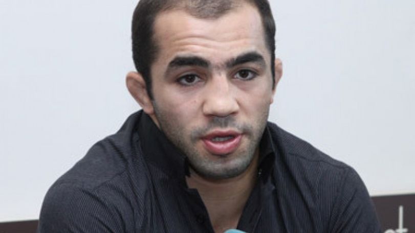 Вице-чемпион Олимпиады в Лондоне А. Джулфалакян рассказал о напряженности боя с азербайджанцем 