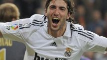 Real Madrid to offer Higuain improved deal until 2018