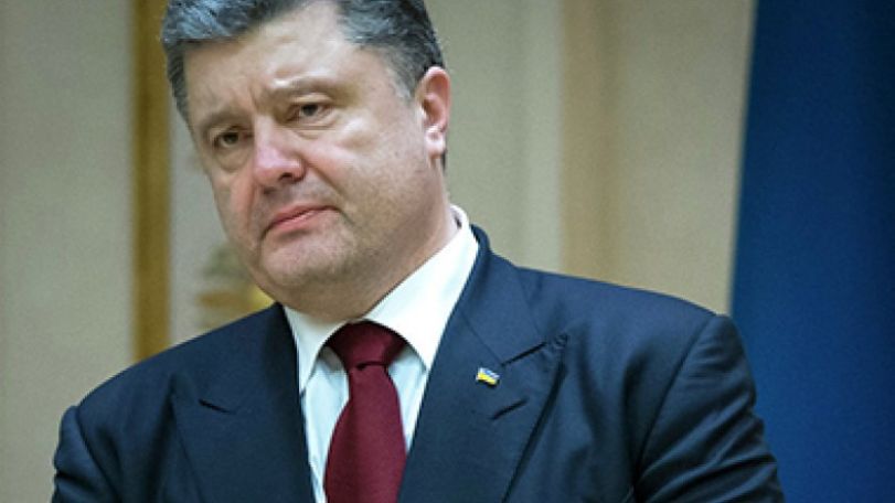 Eyes wide shut: Poroshenko hides head in sand, ignores domestic problems
