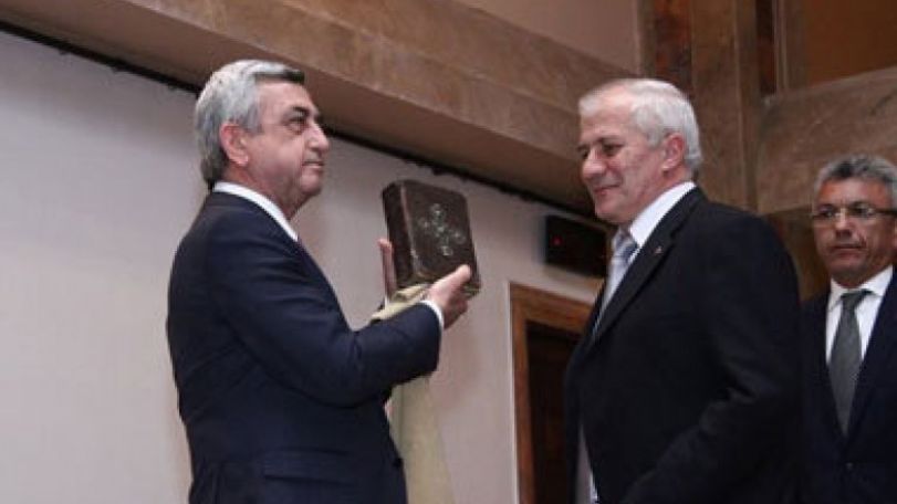 Սերժ Սարգսյան. Մեր նախնիներից շատ-շատերի համար ավելի էական էր փրկել մեր մշակութային արժեքները, քան սեփական գույքը