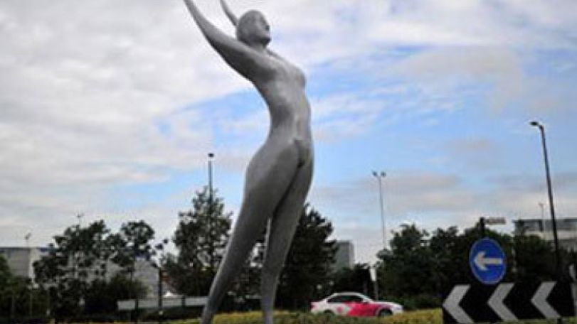 'Athena,’ tallest bronze sculpture unveiled in UK 