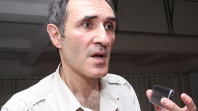 «Если ты немец, ты иди в Германия, Так что, братец, давай-давай, до свидания». В. Петросян прощается с Р. Айрапетяном 