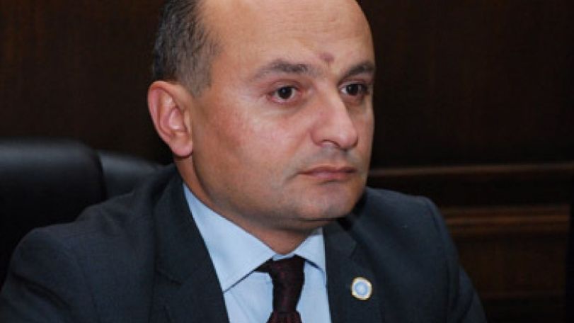 С.Сафарян пока не принял решения и напоминает: До осени Рубен Айрапетян продолжает оставаться депутатом  