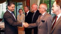 PM Tigran Sargsyan attends working dinner with EU ambassadors