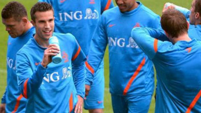 Dutch team criticizes racist chants during training 