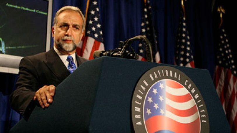 Kenneth Hachikian sends letter to Hillary Clinton