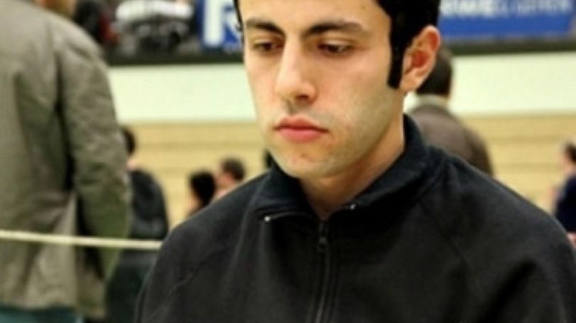 Hrant Melkumyan keeps leading position 