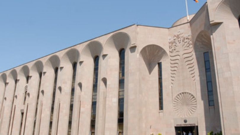 HAK MPs refuse mandates of Council of Elders