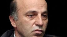Обесценивание драма Т. Манасерян не напрямую, но все же связал с отказом лидера ППА Г. Царукяна сформировать коалицию 