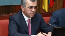 Transport Minister refuses to comment on his resignation rumor 