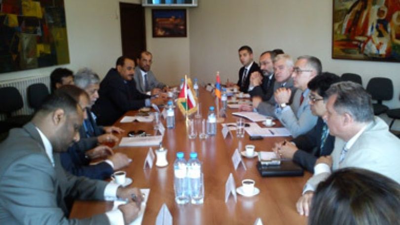 Քաղաքական խորհրդակցություններ Հայաստանի և Օմանի միջև