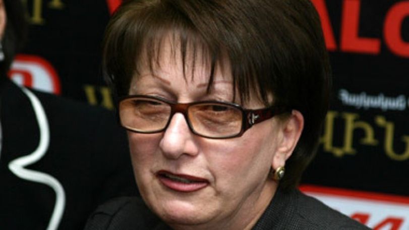Людмила Саркисян лишь сожалеет о выходе Ашота Закаряна из Армянского национального конгресса
