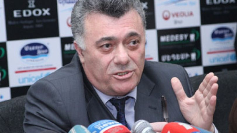 Рубен Акопян назвал слухами сведения об отказе Заруи Постанджян от депутатского мандата