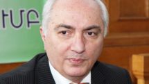 Ա. Սարգսյան. «Ընտրություններին պետք է գիտակցաբար գնալ, այլ ոչ թե մեկ տուփ կոնֆետի կամ մուրաբայի համար ձայն տալ» (տեսանյութ)