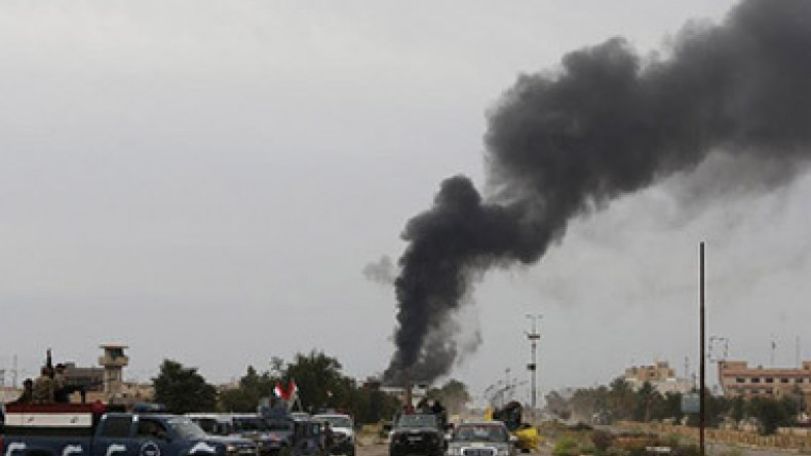 Islamic State loses control of three large Iraq oil fields