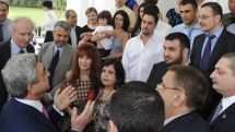 President Serzh Sargsyan meets with representatives of Armenian community of Singapore