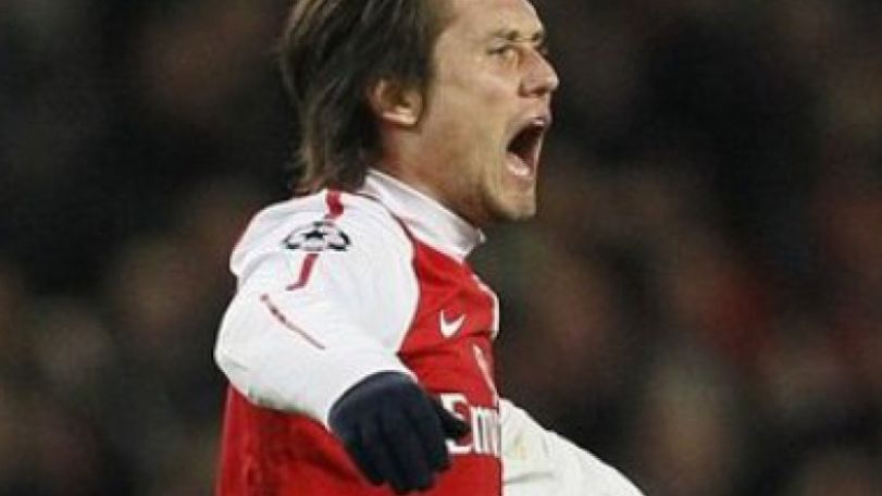 Tomas Rosicky signs new contract with Arsenal