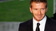 Toronto fan throws beer can at David Beckham