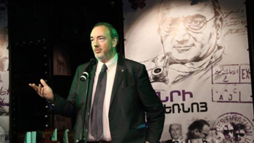 «Հայրս ինձ չի պատկանում: Նա ձեզ է պատկանում». Պատմում է Անրի Վեռնոյի որդին