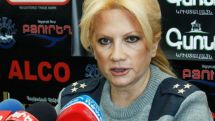 Большая часть несовершеннолетних самоубийц женского пола