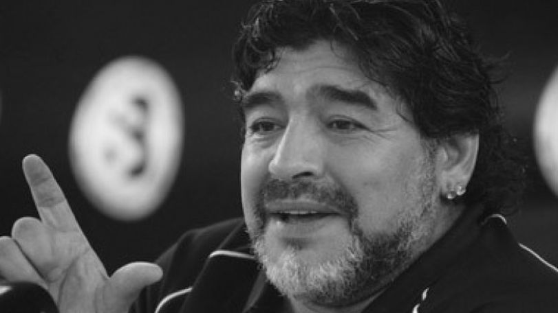 Maradona undergoes successful kidney stones operation 