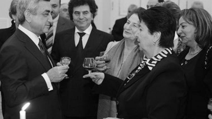  Serzh Sargsyan meets business community representatives