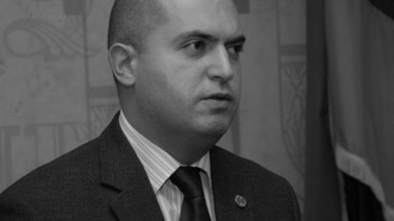 Աշոտյանը կմեկնի Գյումրի, կհանդիպի Գիզիրյանի հետ