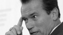 Arnold Schwarzenegger injured during movie shoot