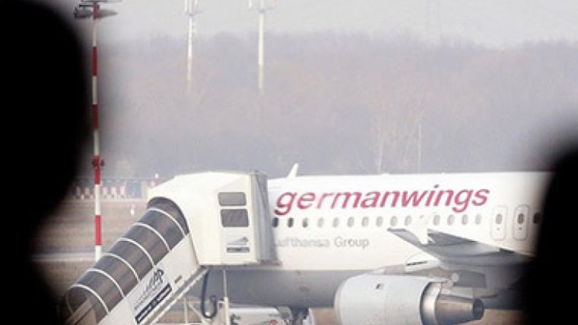 Germanwings jet unlikely to have carried out emergency descent before crash