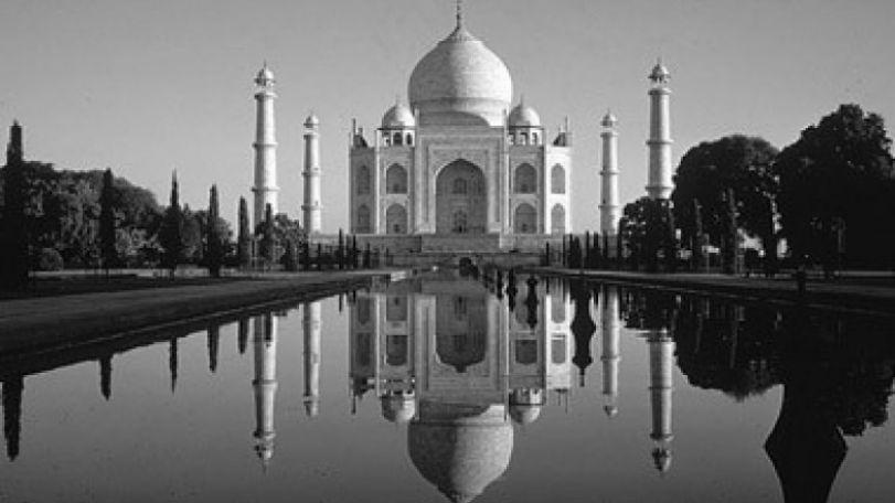 Experts deny Taj Mahal collapse claims
