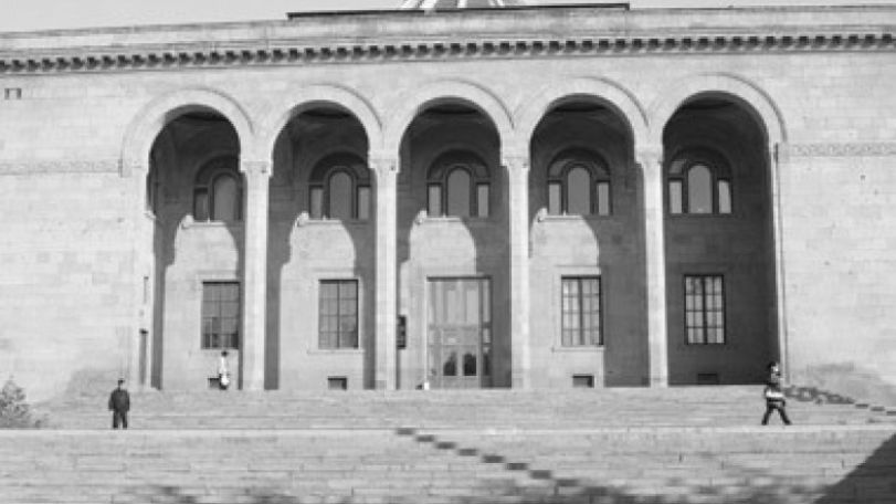 Академия наук Армении учреждает новую премию для молодых ученых