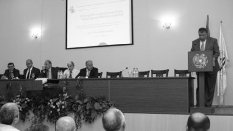 В Ереванской консерватории и в Политехнике проходят выборы ректора: в обоих вузах по одному кандидату