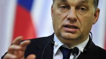 Премьер Венгрии усмотрел прямую связь между нелегальной миграцией и терроризмом