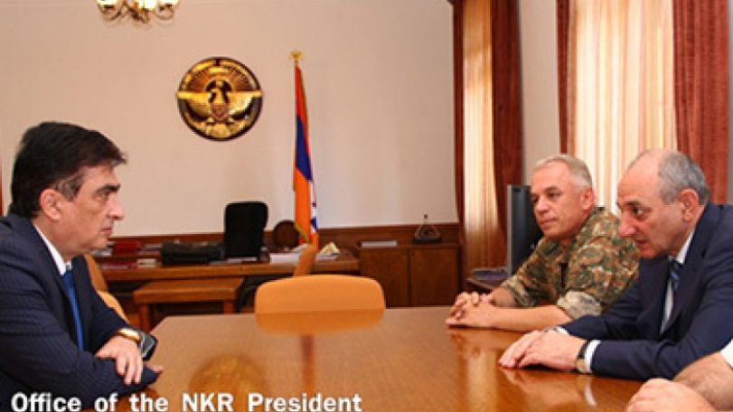 Արցախում քննարկվել են բանակաշինությանն առնչվող հարցեր