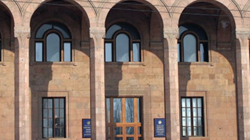 ԳԱԱ Գրականության ինստիտուտի տնօրենի թափուր պաշտոնի համար միայն մեկ թեկնածու է ներկայացվել
