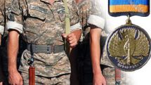 Армянские военнослужащие Акоп Хачатрян, Эдуард Айрапетян и Аршак Арутюнян  посмертно награждены медалью «За отвагу»