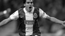 Atletico spend 40 million euros on Falcao