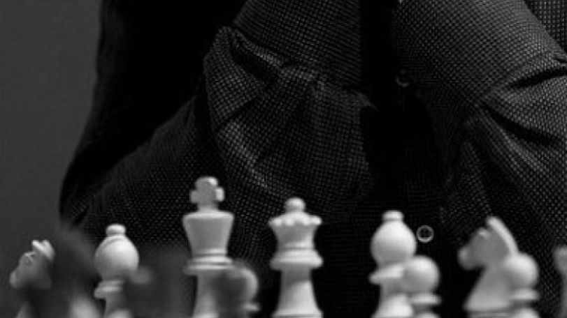 Valentin Panbukchian leads in Varna tournament
