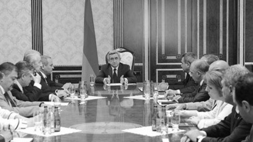 У президента С.Саргсяна прошло совещание по организации Панармянских игр
