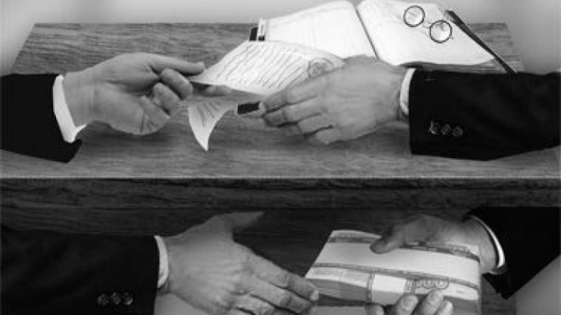 Студент Бакинского госуниверситета: Если бы не взятки, половина студентов осталась бы без дипломов