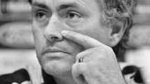 Mourinho sent off and Guardiola banned to appear in Champions League